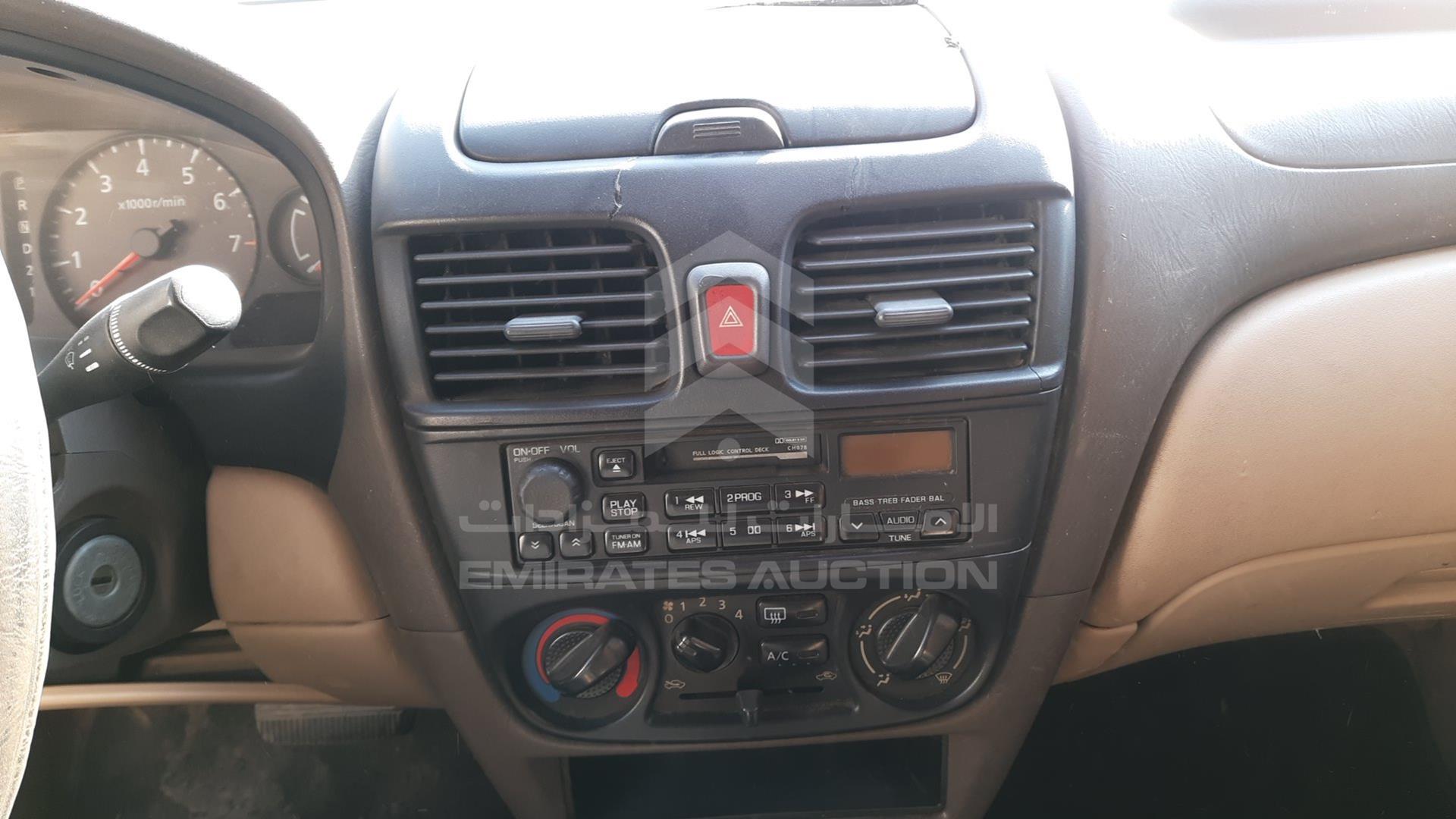 2002 NISSAN SUNNY VIN: JN1FN61C92W012027