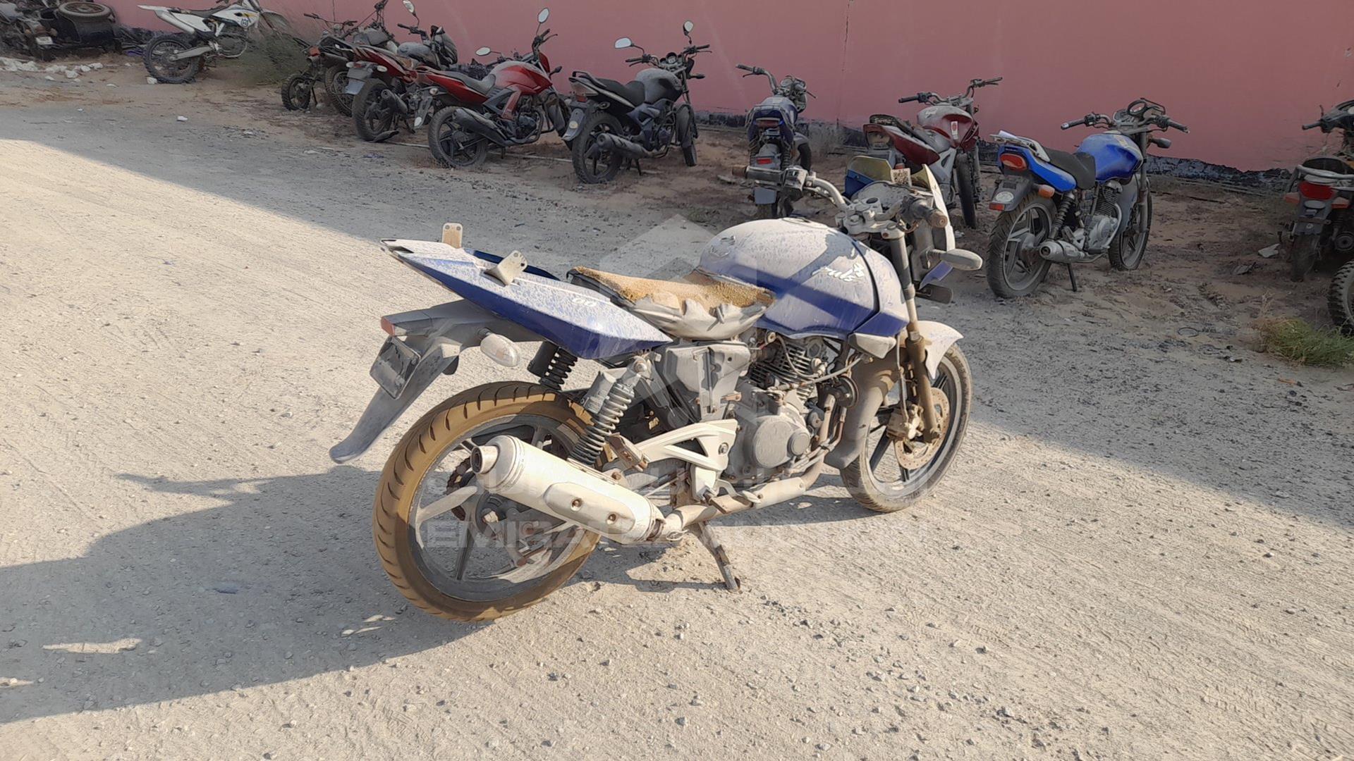 2009 BAJAJ PULSAR 200 CC VIN: MD2DHJCZZRCM37266