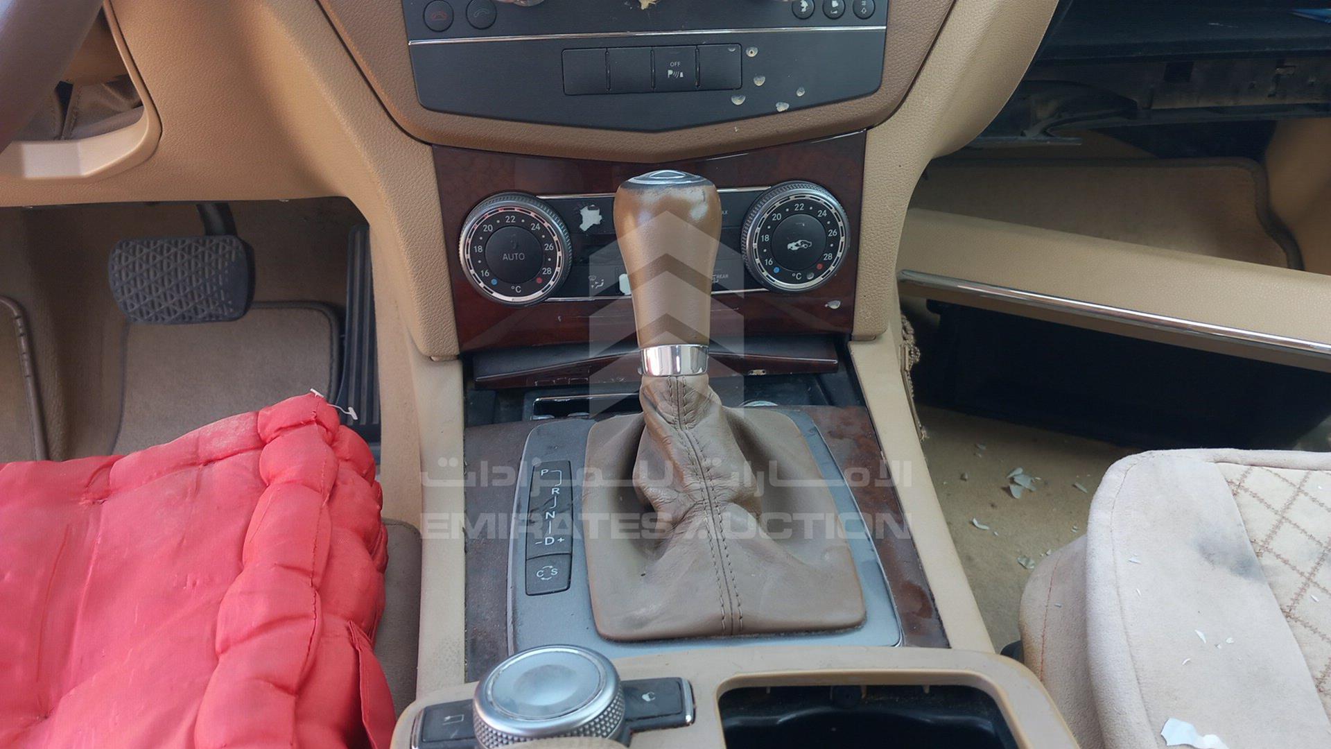 2008 MERCEDES C 180 VIN: WDDGF46X58A126195