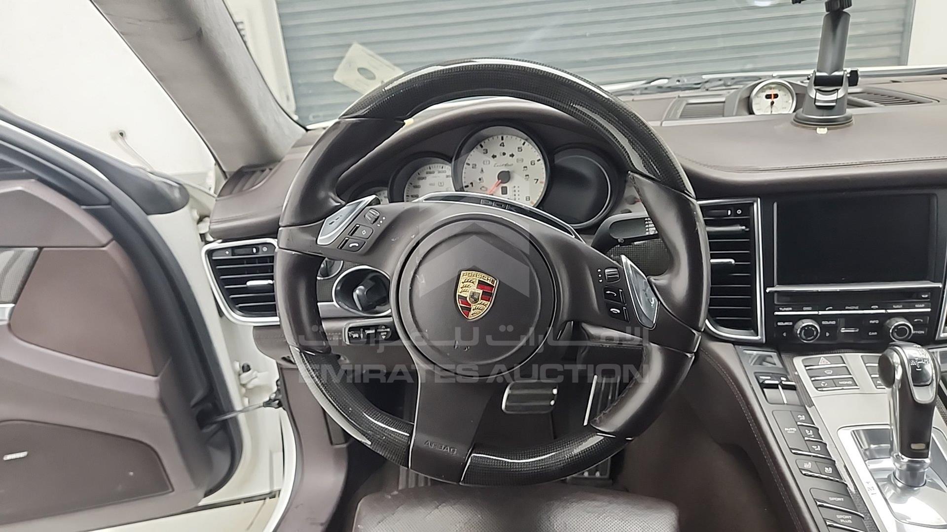2011 PORSCHE PANAMERA VIN: WP0ZZZ97ZBL080132