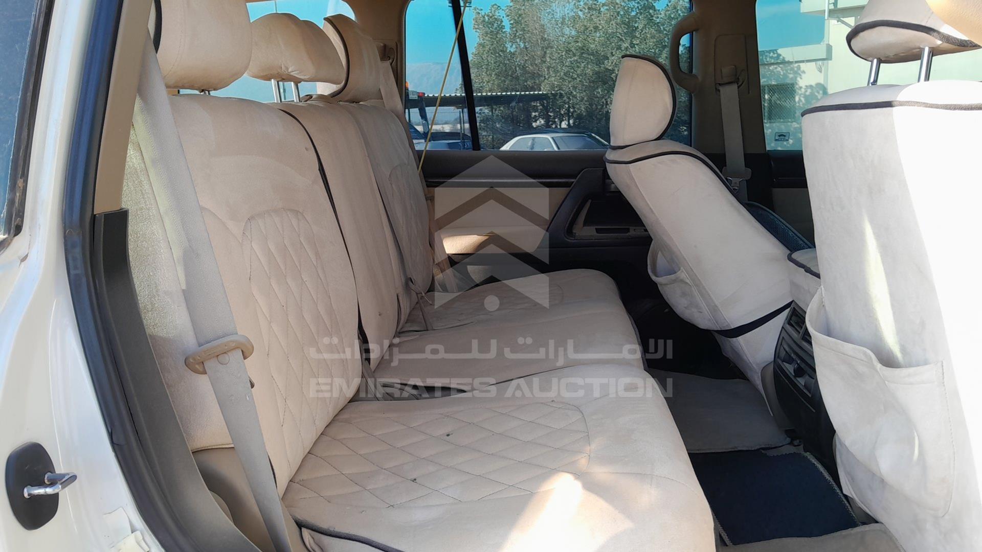 2011 TOYOTA LAND CRUISER VIN: JTMHU09J5B4046244