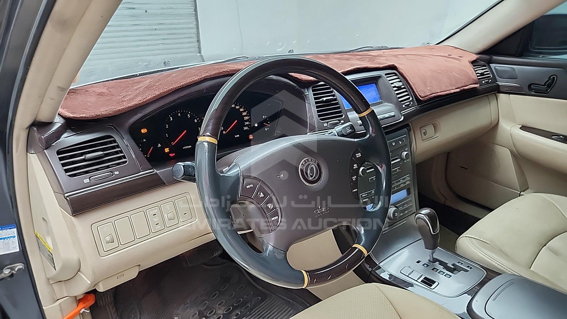 2009 KIA OPIRUS VIN: KNALD225795176904