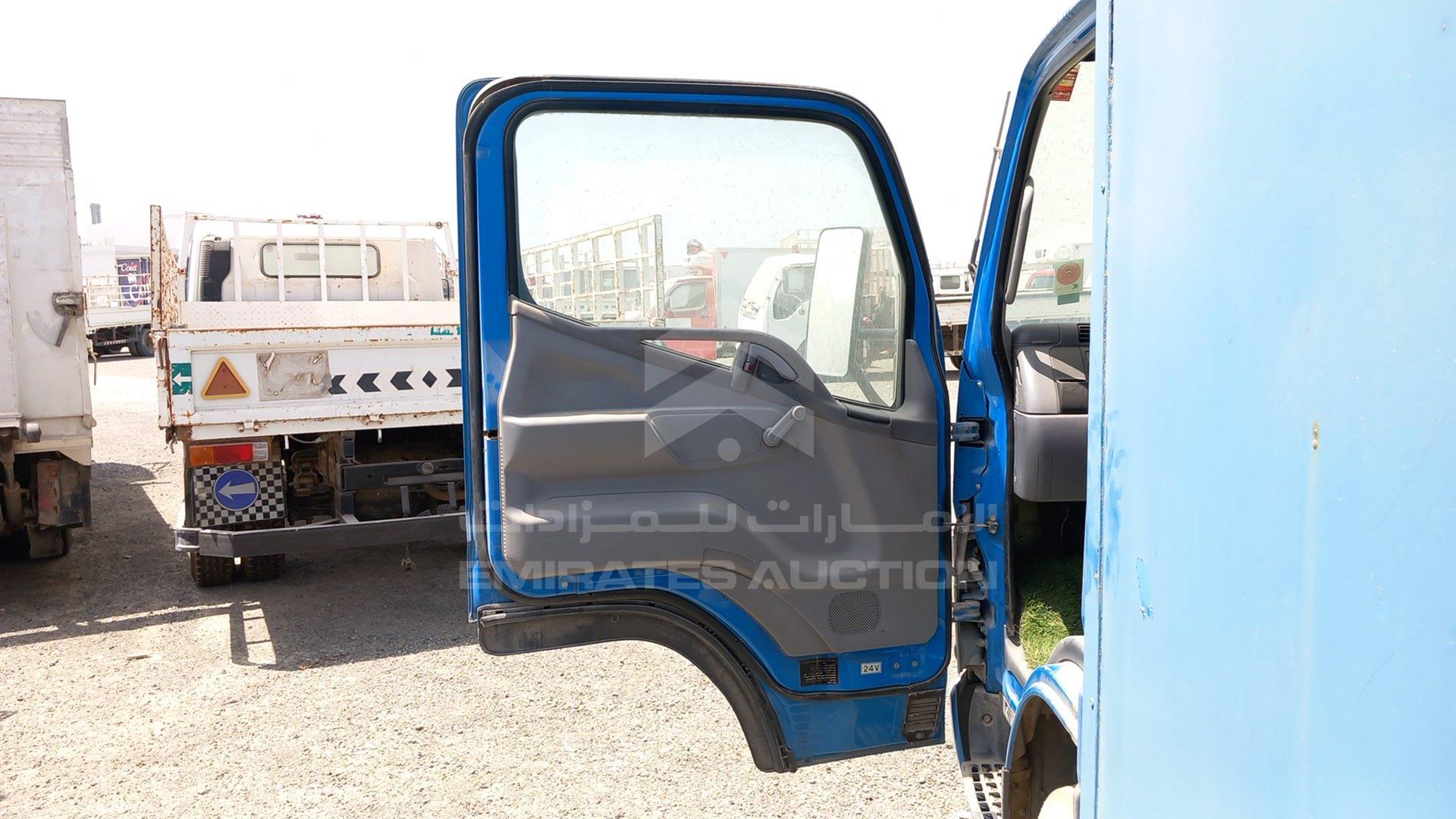 2010 MITSUBISHI CANTER VIN: JL6BCE6J7AK011331