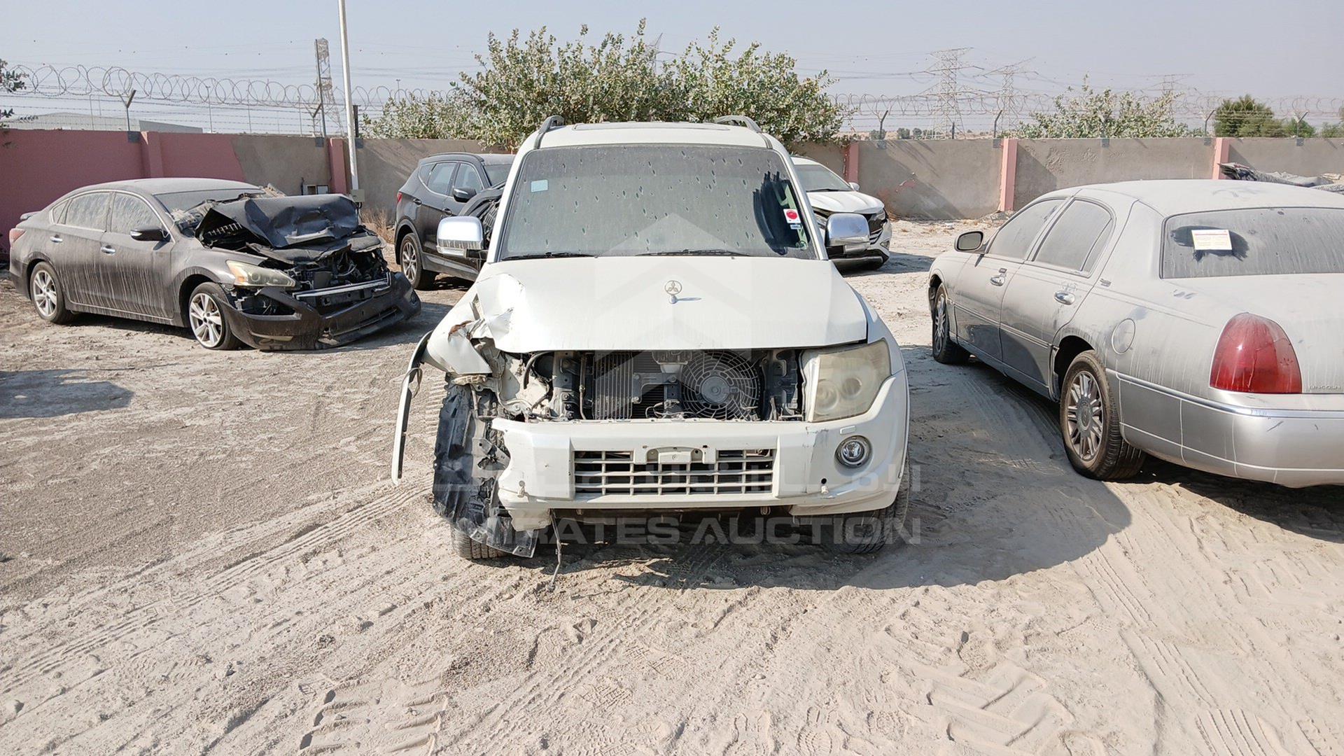 2014 MITSUBISHI PAJERO VIN: JMYLRV95WEJ709535