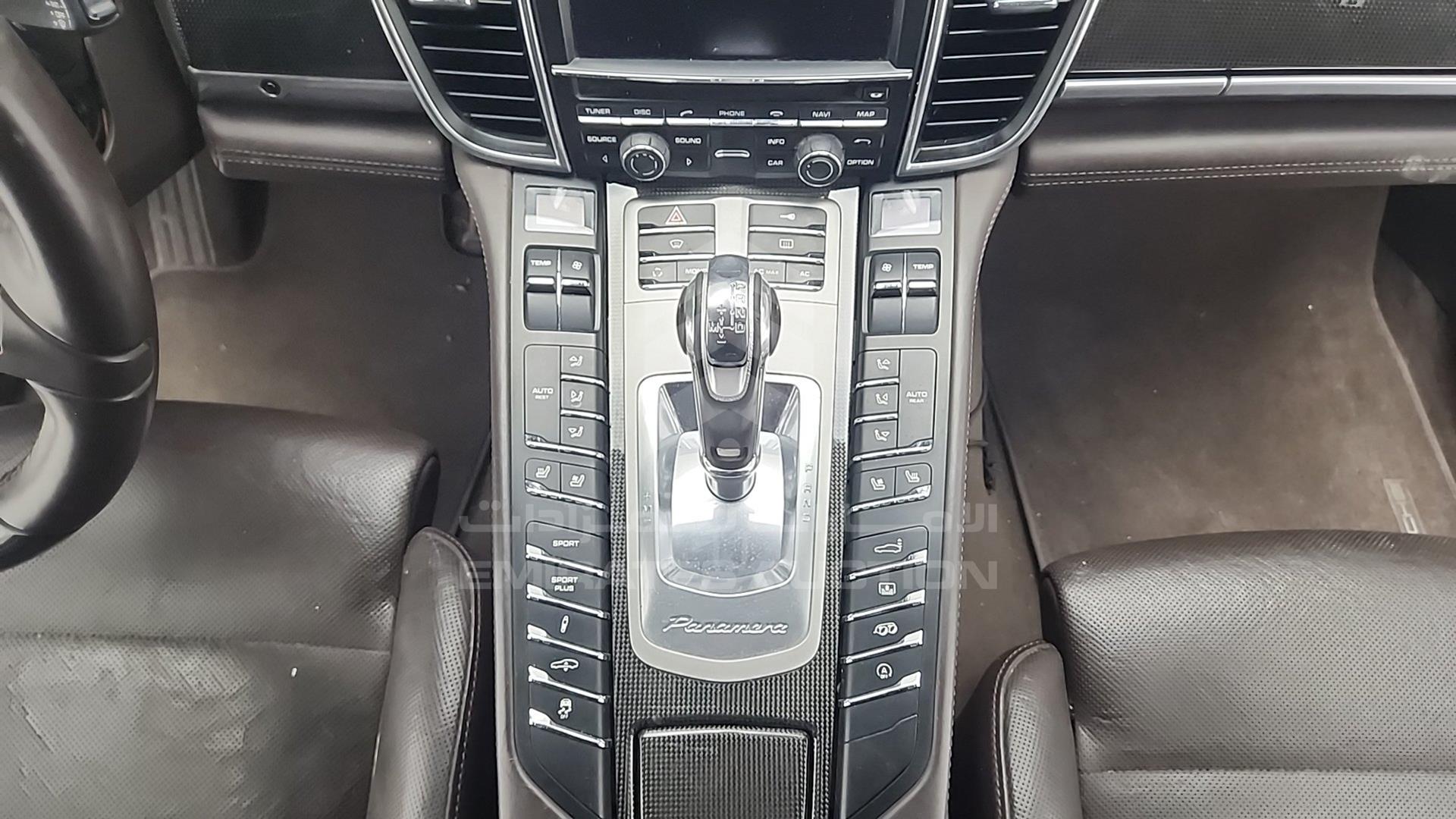 2011 PORSCHE PANAMERA VIN: WP0ZZZ97ZBL080132