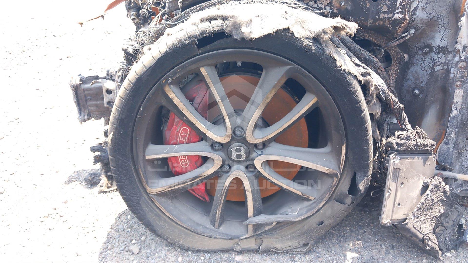 2019 BENTLEY CONTINENTAL VIN: SCBCA1ZG9JC069398