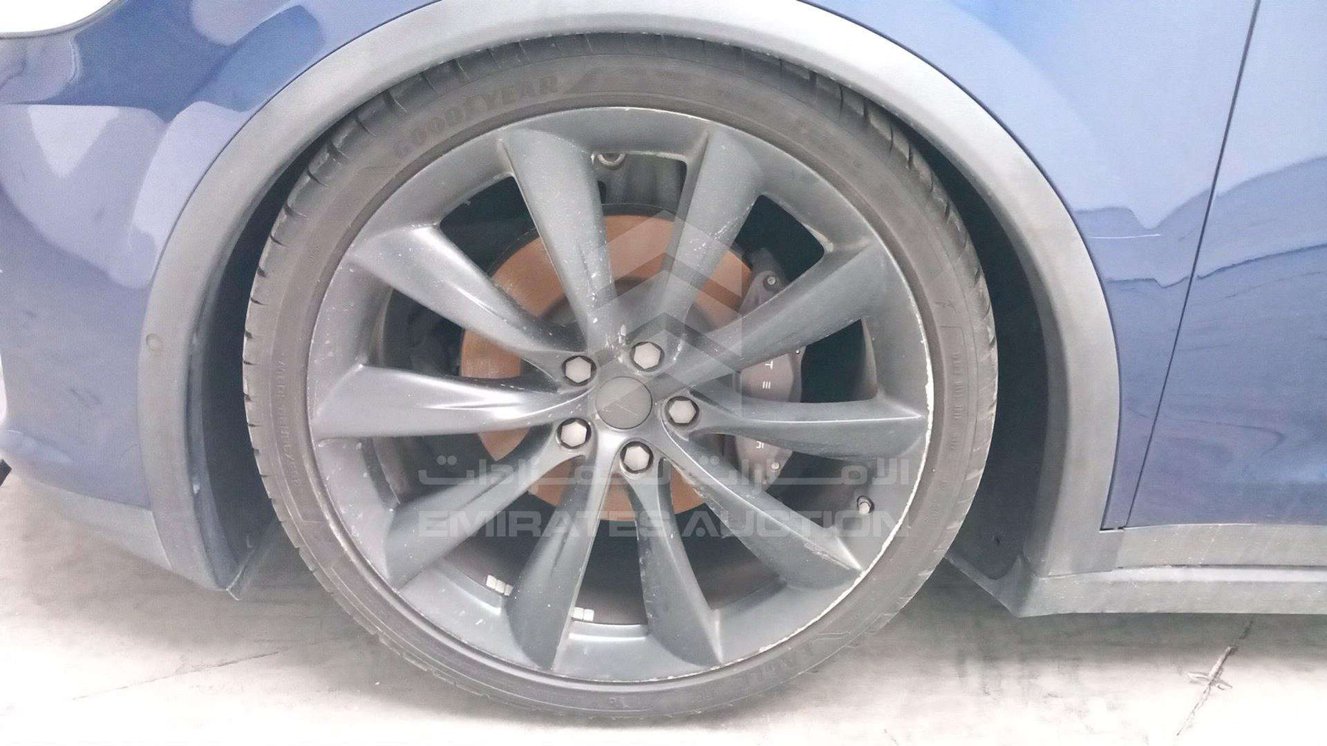 2017 TESLA MODEL X VIN: 5YJXCCE2XHF048989
