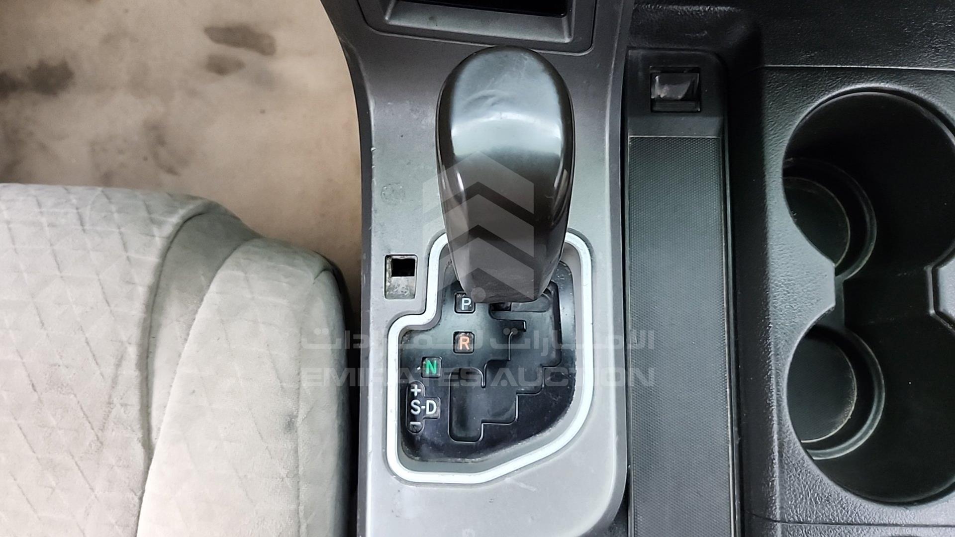 2010 TOYOTA TUNDRA VIN: 5TFUW5F1XAX120085