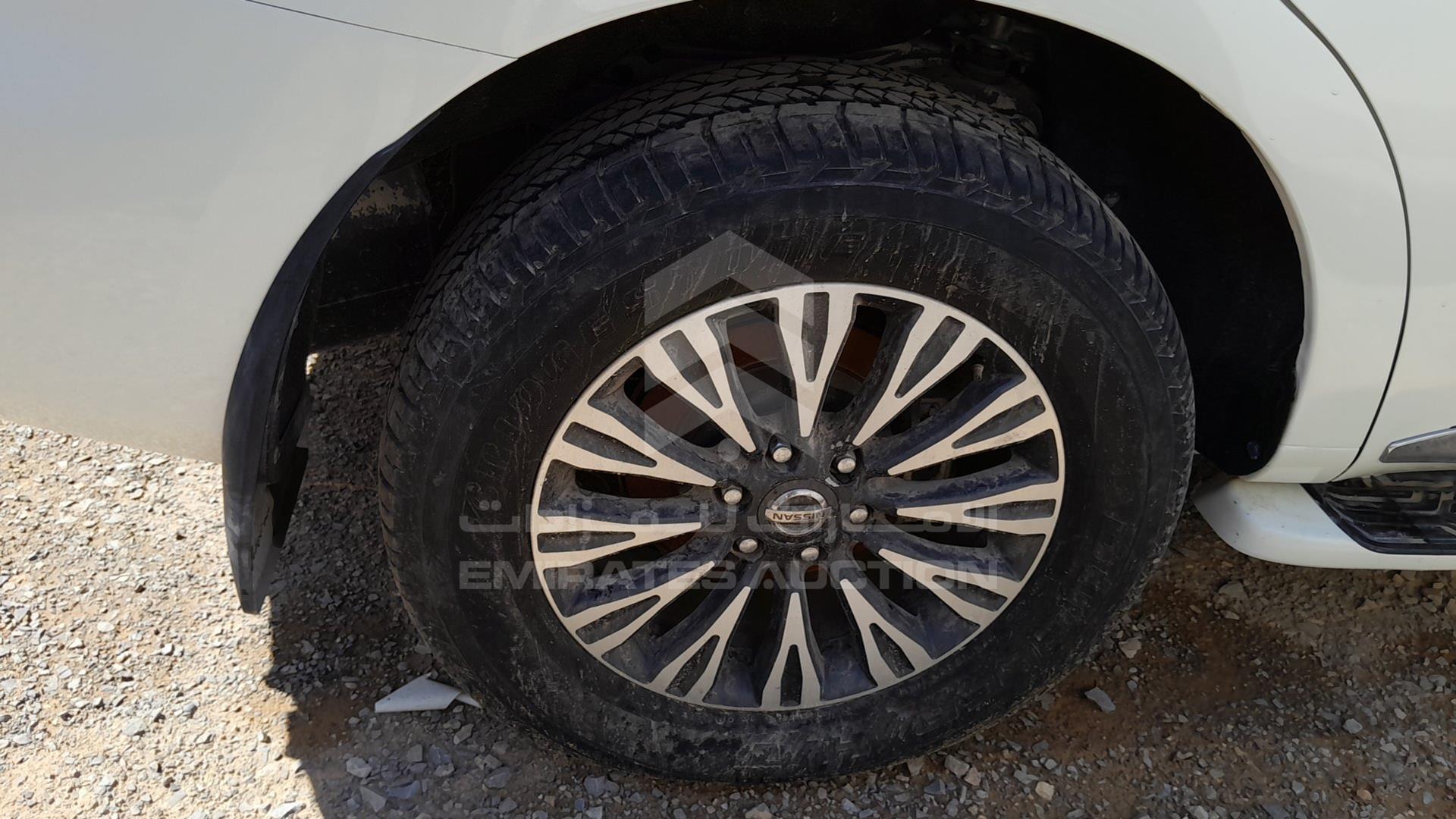 2017 NISSAN PATROL VIN: JN8AY2NY4H9301065