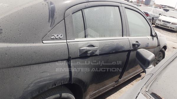 Chrysler 200 2014 1C3CCBBG8EN105801 Image 3