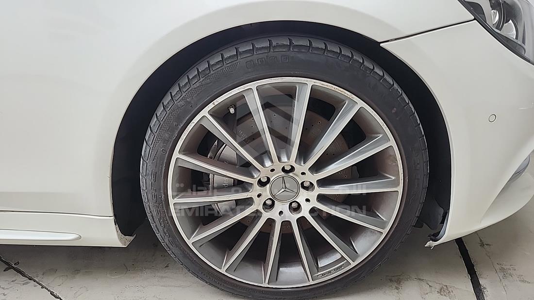 2016 Mercedes S 400 — Front Right Tyre — Photo 32