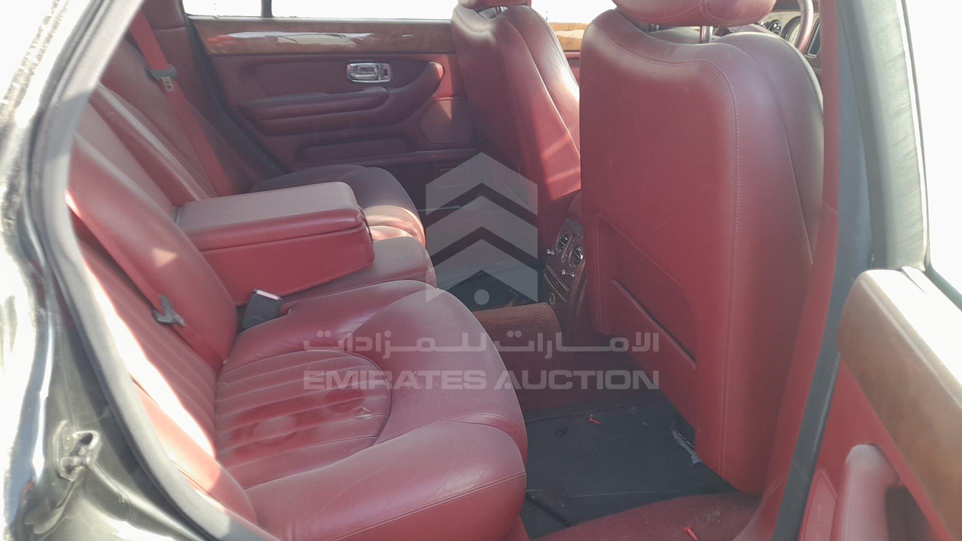 2000 BENTLEY ARNAGE VIN: SCBLC33E6YCX04648