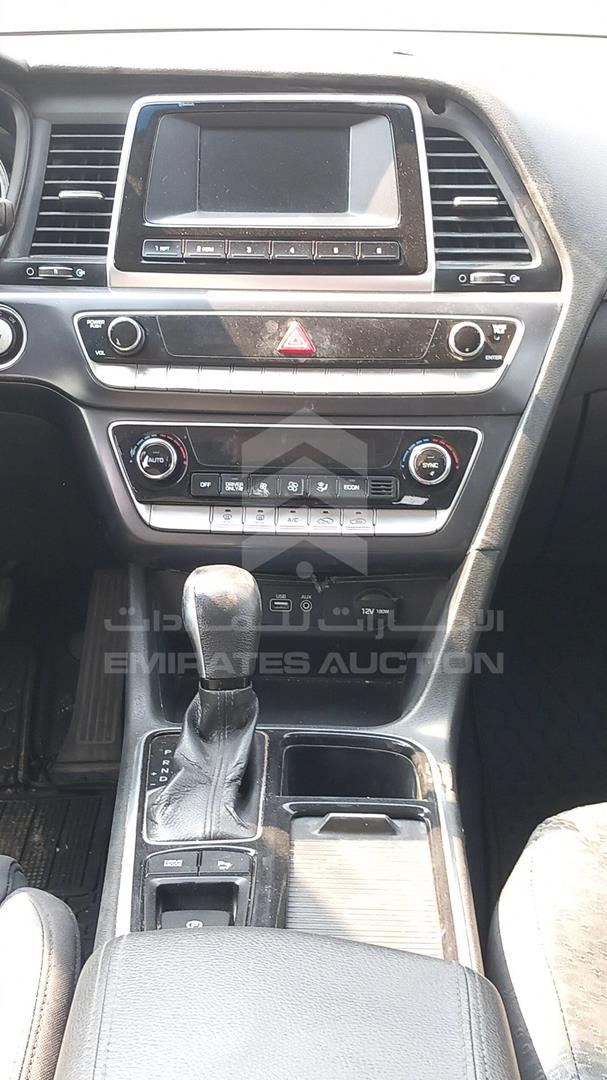 2018 HYUNDAI SONATA VIN: KMHE24131JA082134