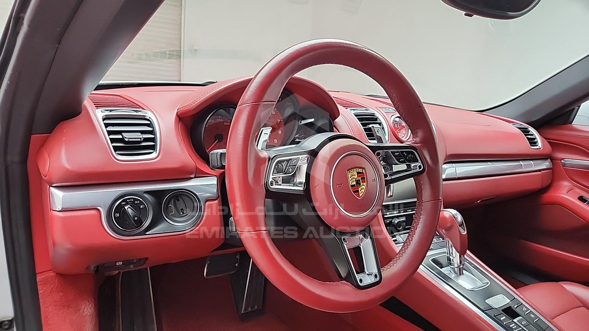 2013 PORSCHE BOXSTER VIN: WP0ZZZ98ZDS102162
