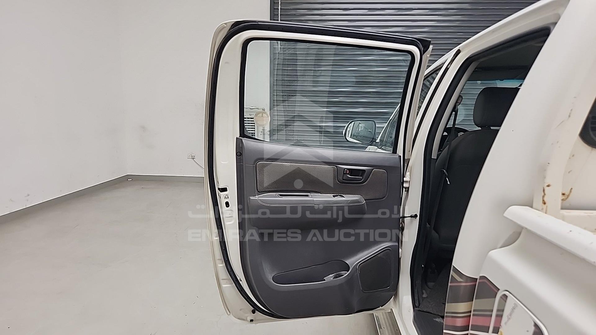 2013 TOYOTA HILUX VIN: MR0FX22GXD1386150