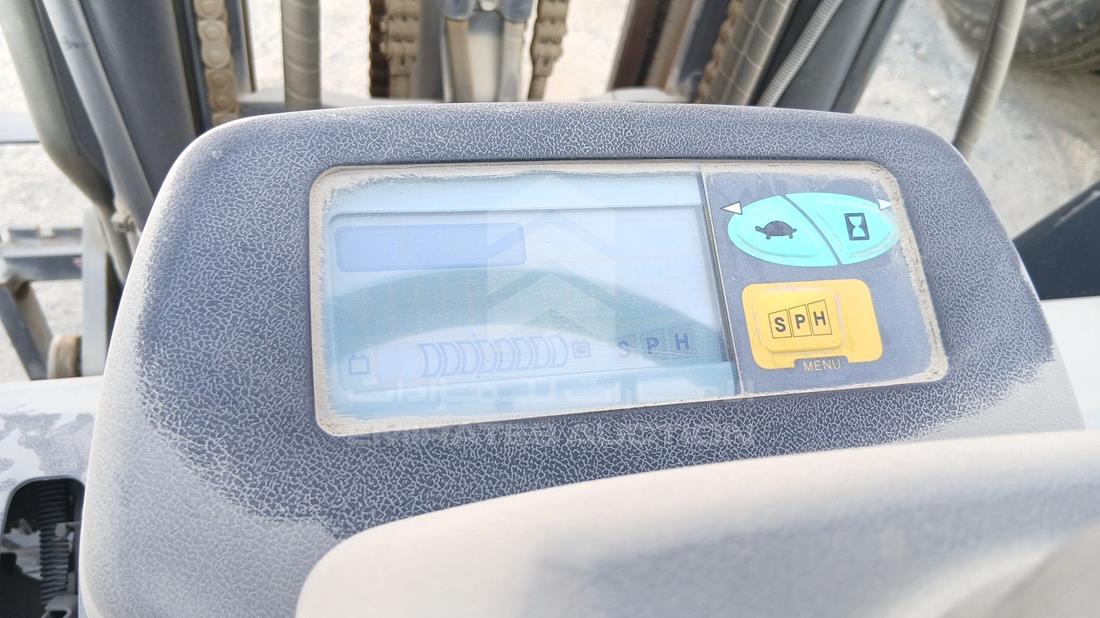 Toyota Forklift — Speedometer & RPM Gauges — Photo 12