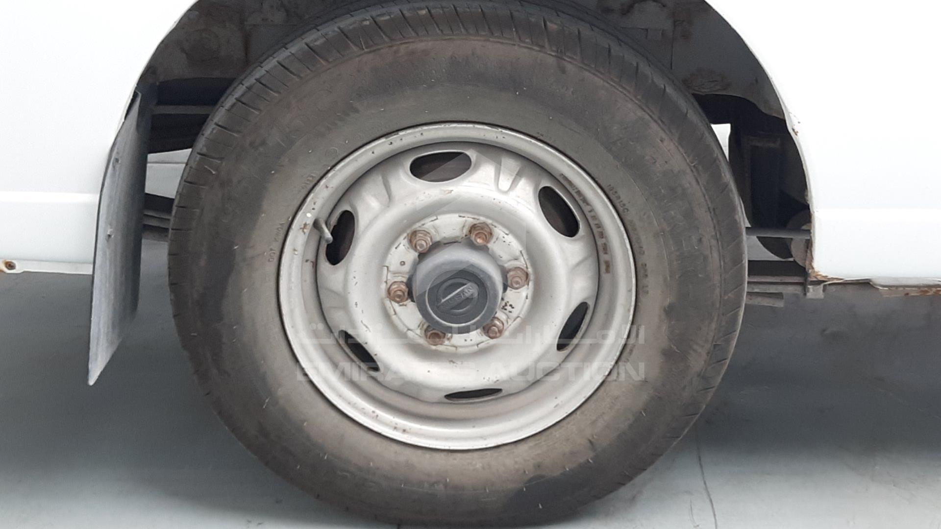 2013 NISSAN URVAN VIN: JN6AE54S5DX030426