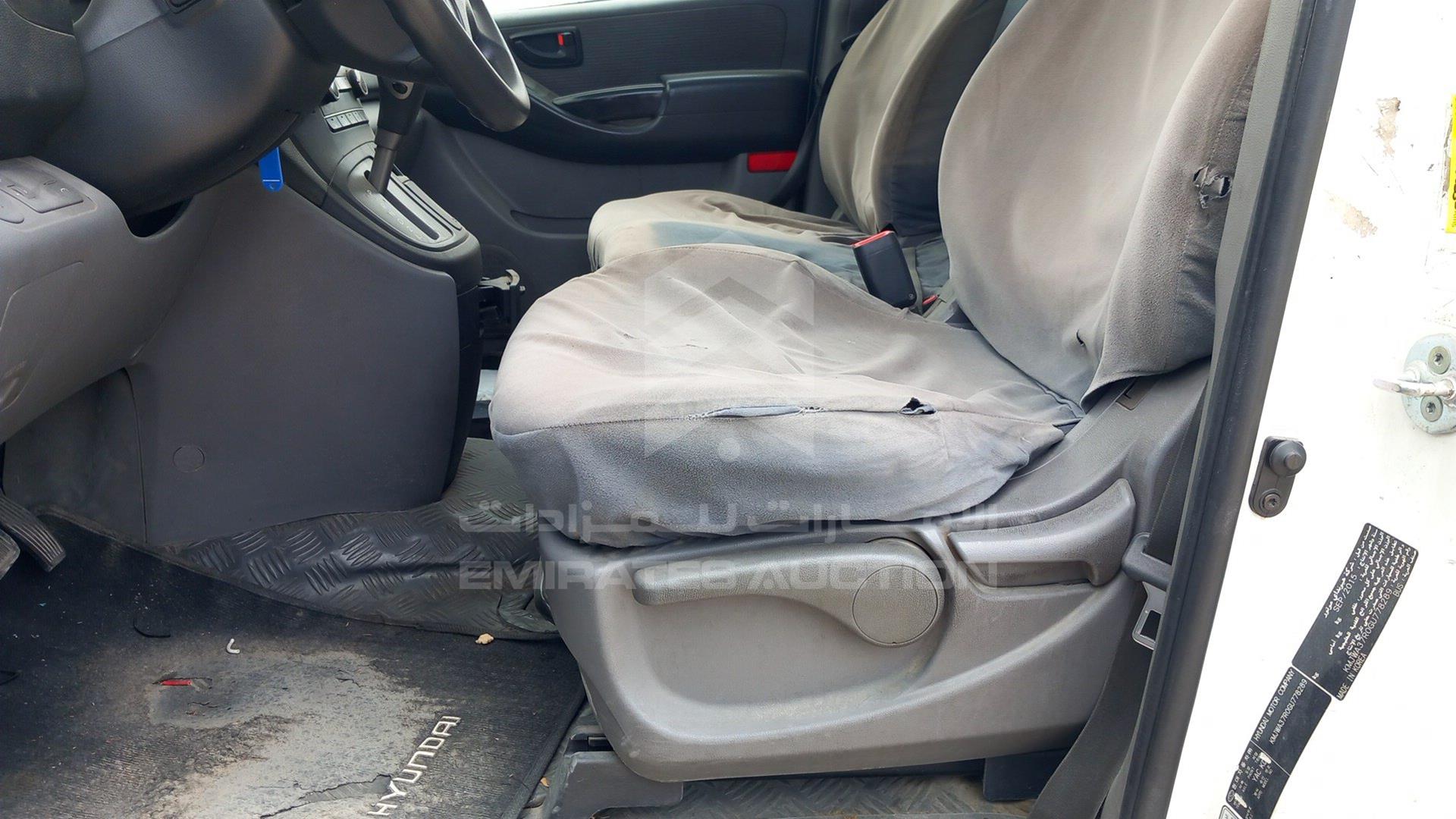 2016 HYUNDAI H1 VIN: KMJWA37R0GU778289