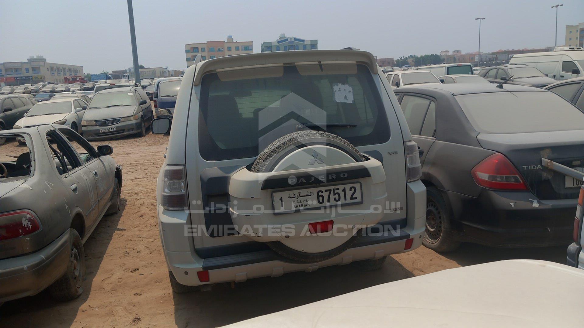 2014 MITSUBISHI PAJERO VIN: JMYLRV95WEJ702904