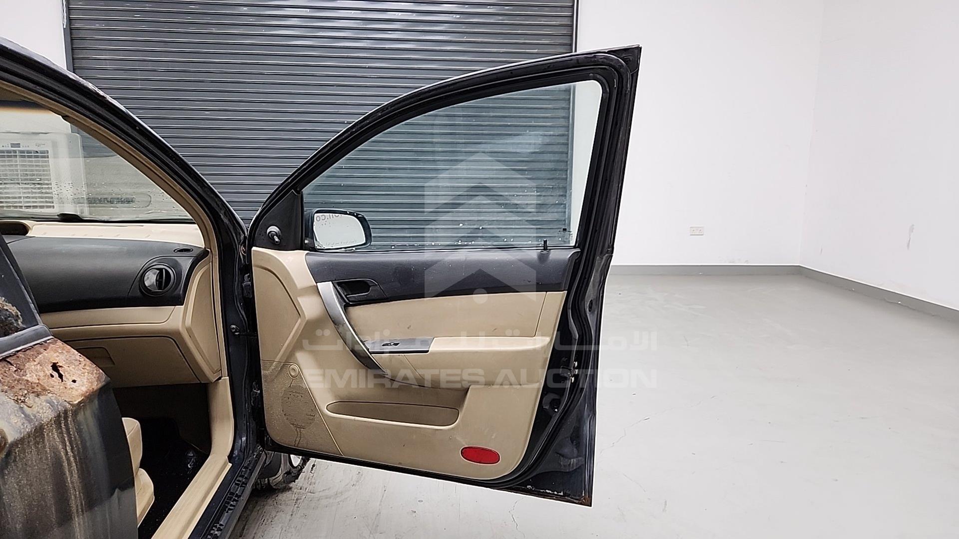 2007 CHEVROLET AVEO VIN: KL1TJ587X7B027883