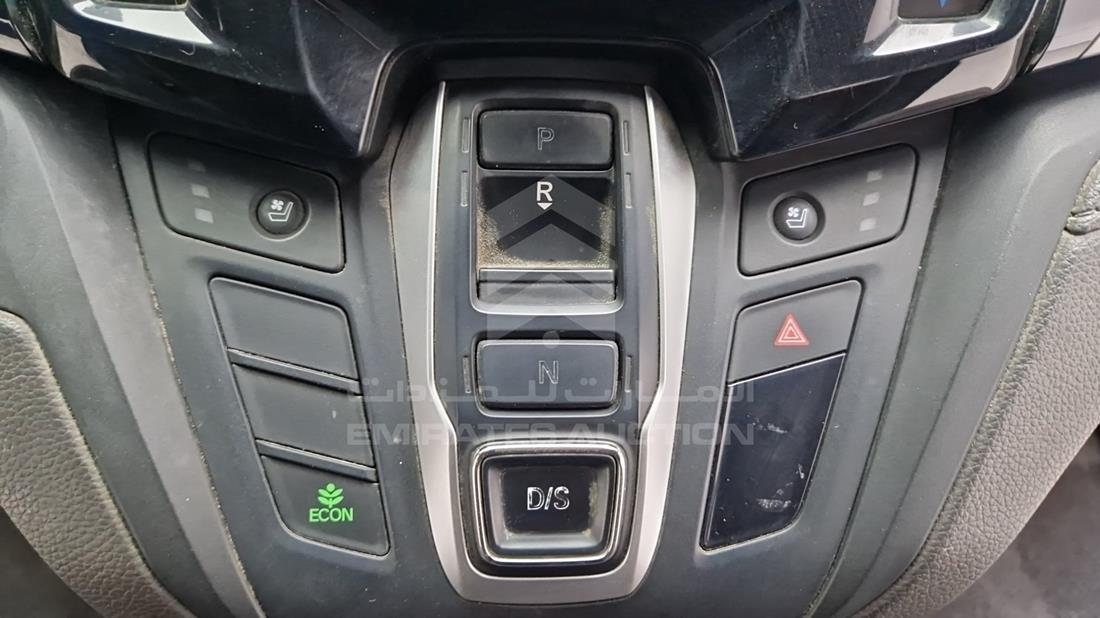 2018 Honda Odyssey — Gear View — Photo 22