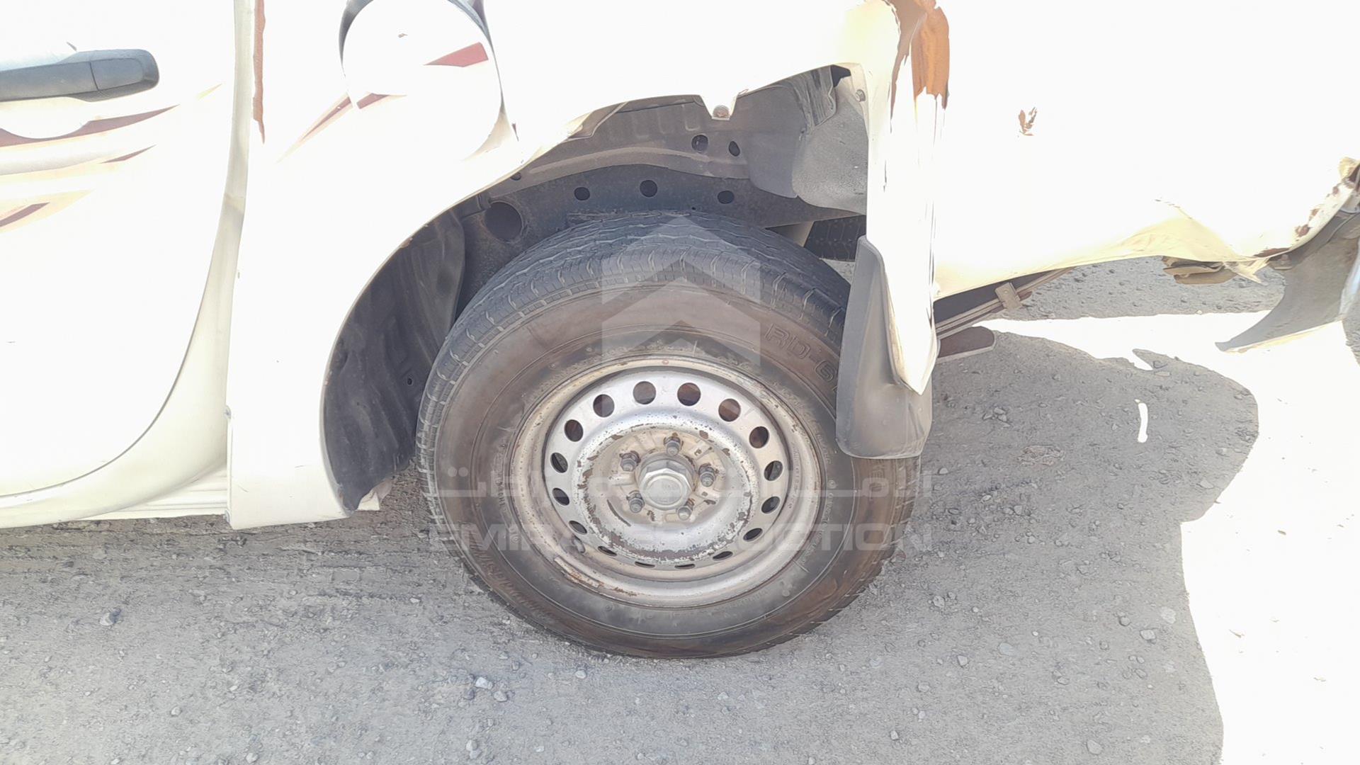 2013 MITSUBISHI L 200 VIN: MMBJNKA50DD025343