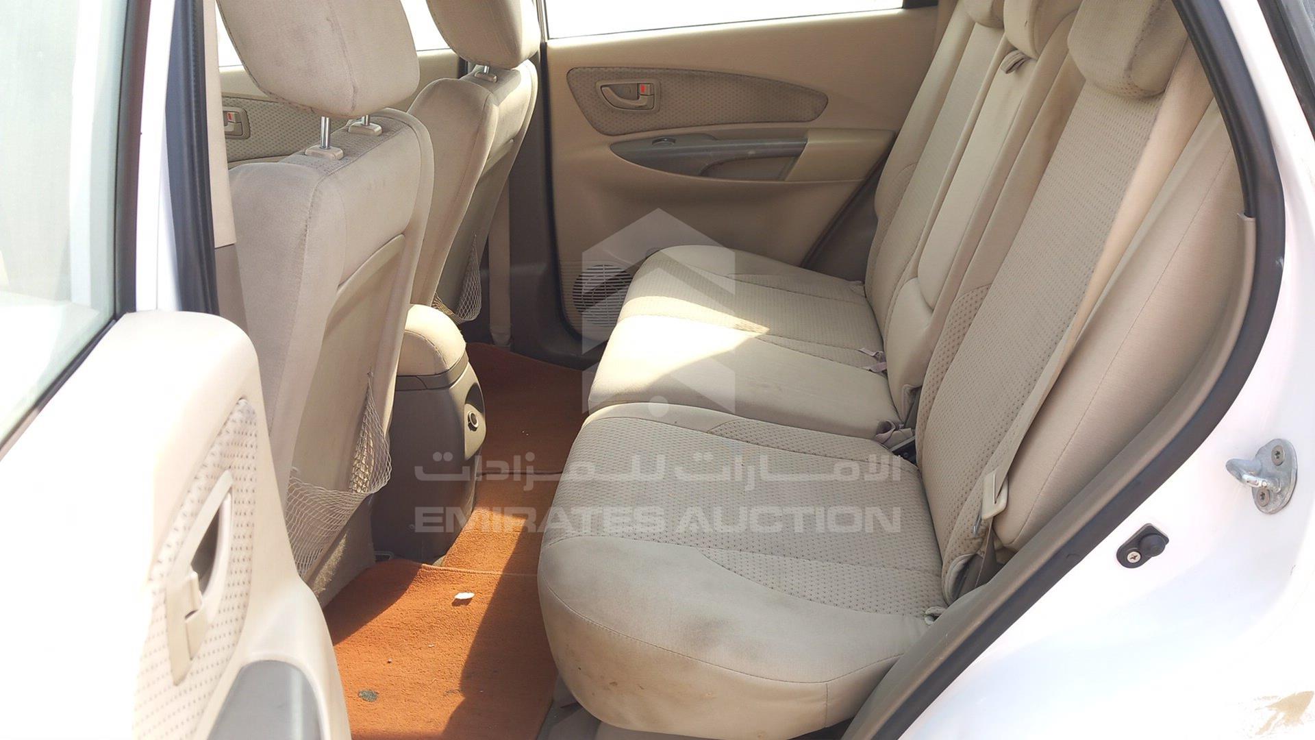 2009 HYUNDAI TUCSON VIN: KMHJM81B19U945936