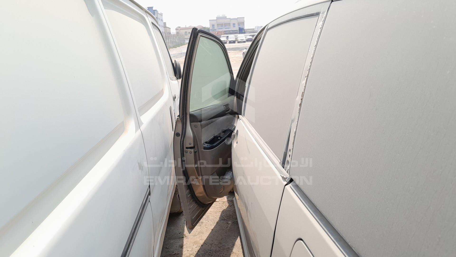 2005 TOYOTA SIENNA VIN: 4TDZA23C35S358915