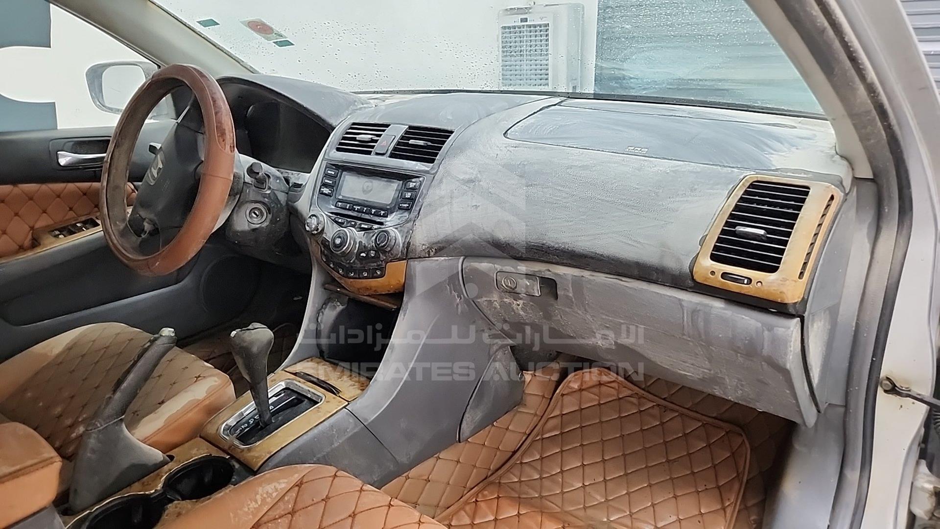 2004 HONDA ACCORD VIN: JHMCM56544C407145