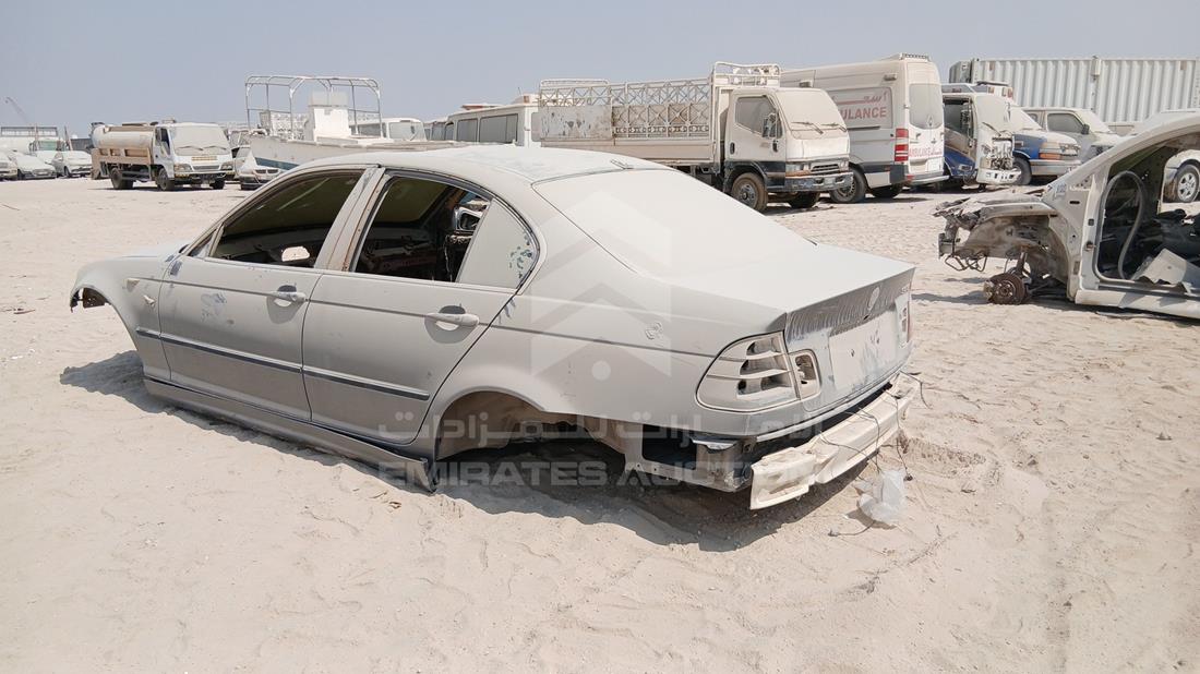 بي ام دبليو 325 2004 — الزاوية الخلفية اليسرى — صورة 6