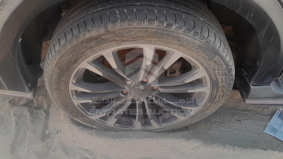 نيسان باترول 2011 — الباب الخلفي الأيمن — صورة 30