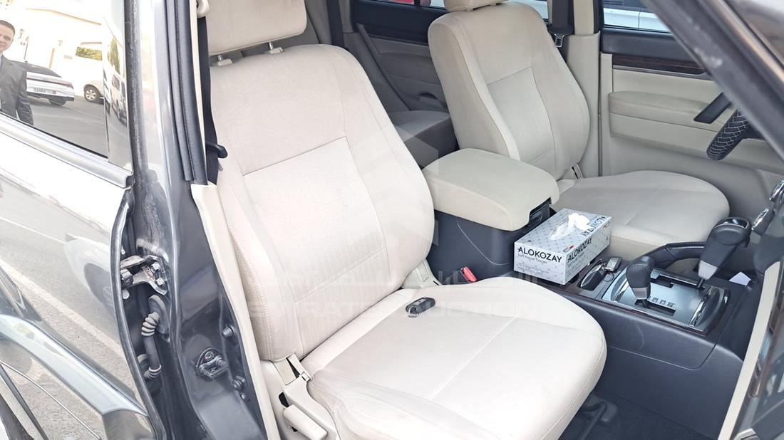 2017 Mitsubishi Pajero — Front Right Passenger Seat View — Photo 26