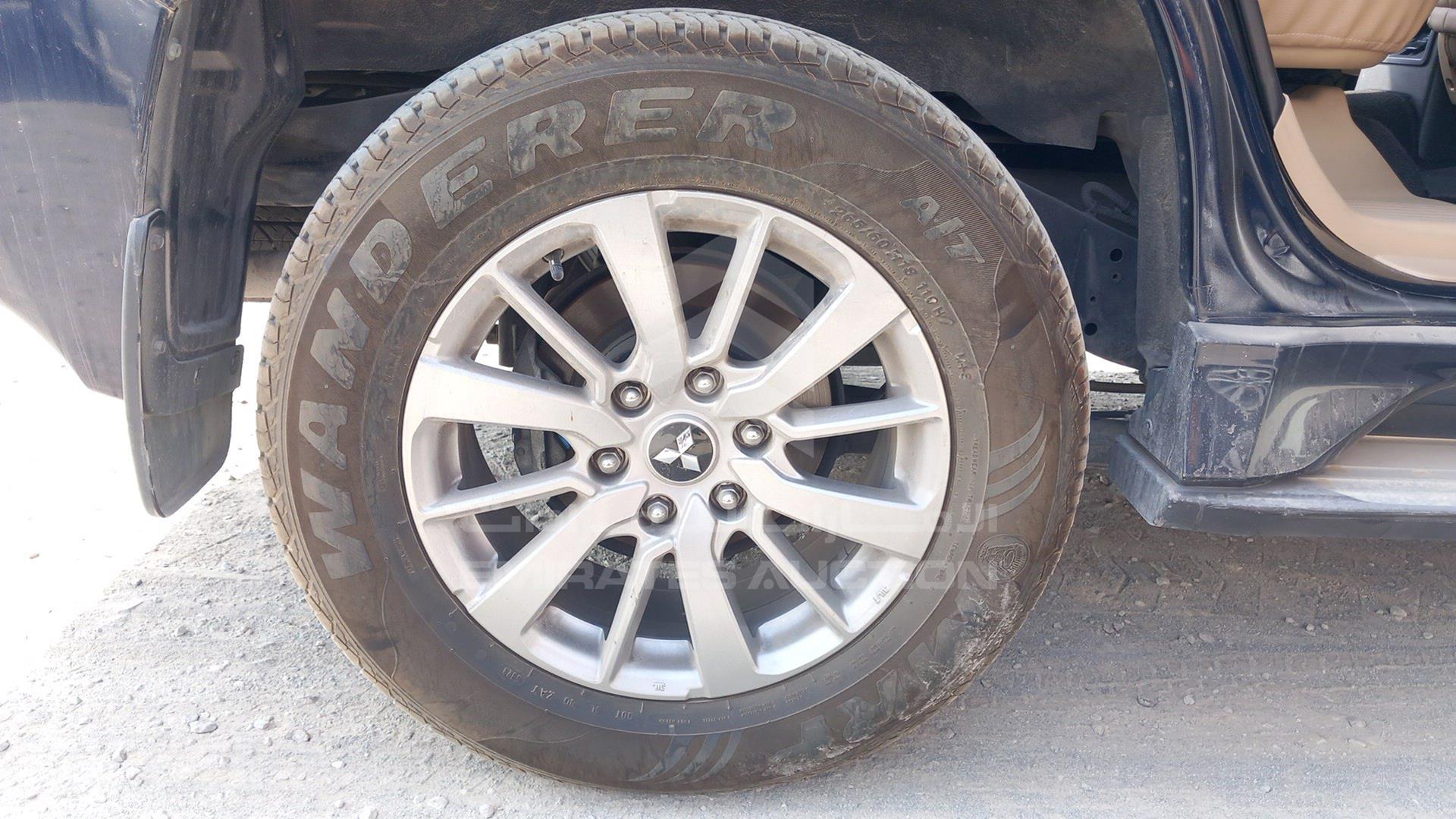 2019 MITSUBISHI MONTERO VIN: MMEMC71X5KH011123