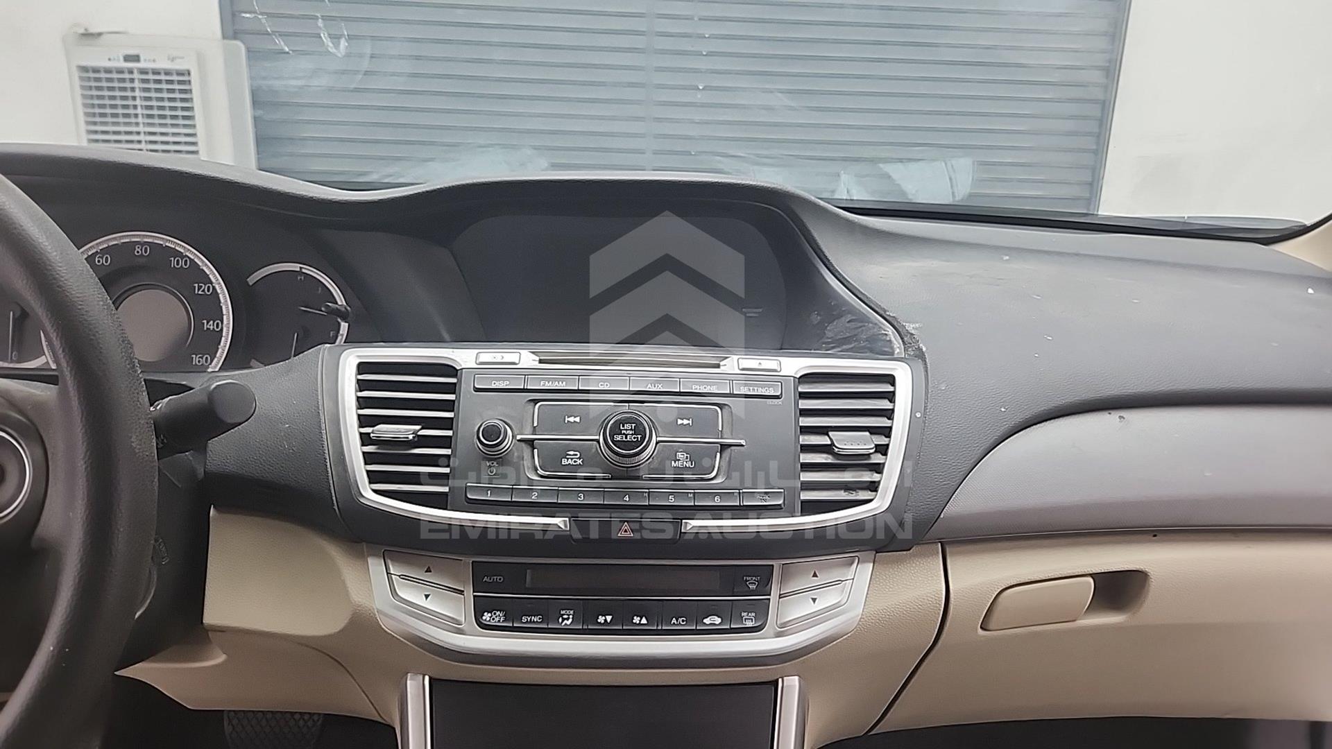 2013 HONDA ACCORD VIN: 1HGCR2F33DA245280