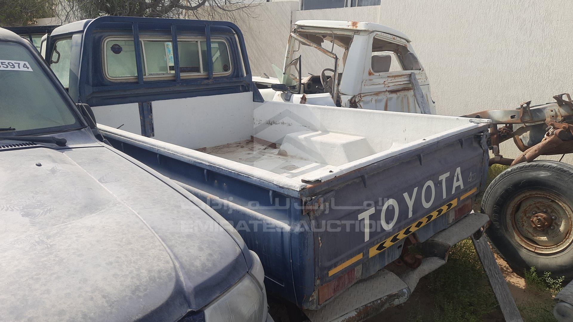 2005 TOYOTA LAND CRUISER VIN: JTFLB71JX58007514