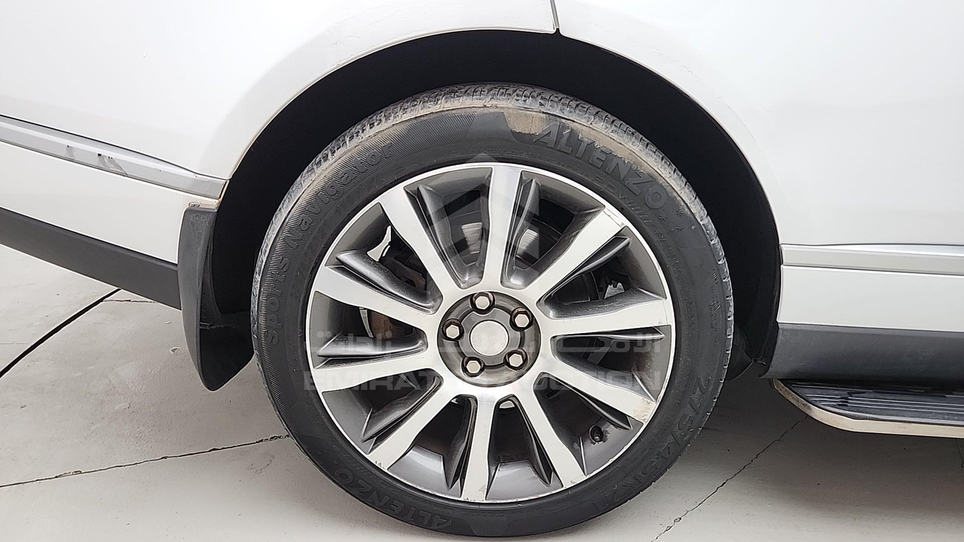 2014 RANGE ROVER VOGUE VIN: SALGA2DF1EA174711