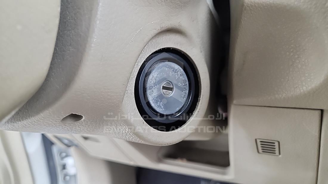 2008 Nissan Tiida — Keys — Photo 5