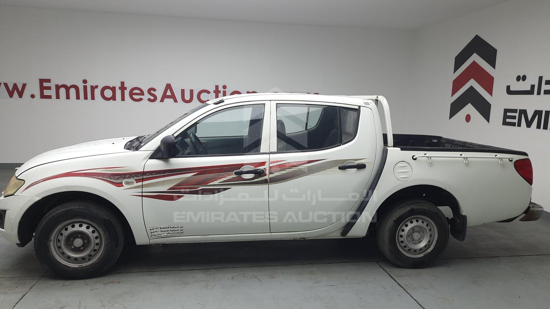 2015 MITSUBISHI L 200 VIN: MMBJNKA40FD017803