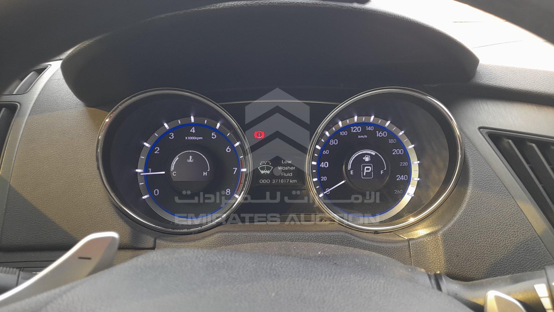 2014 HYUNDAI SONATA VIN: KMHEB41C7EA624942