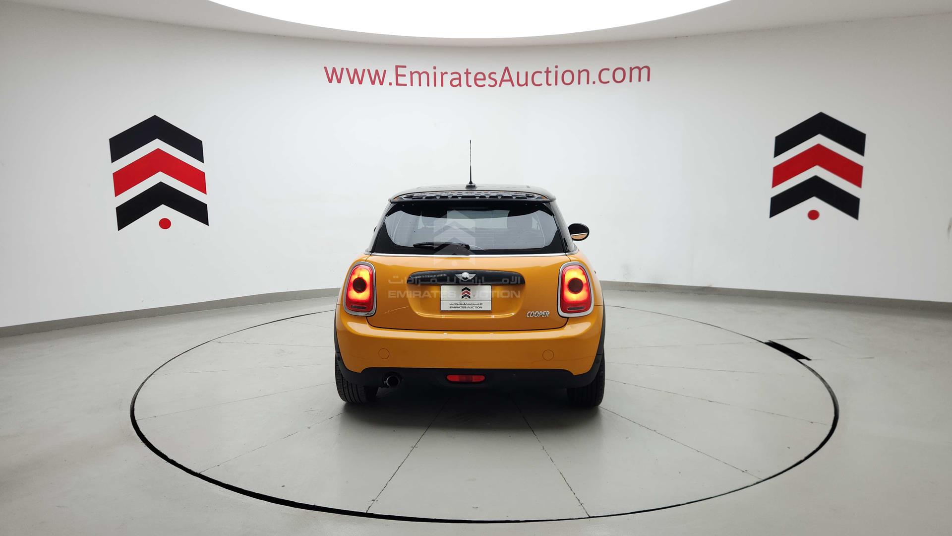 2016 MINI COOPER VIN: WMWXM5109G2A68567