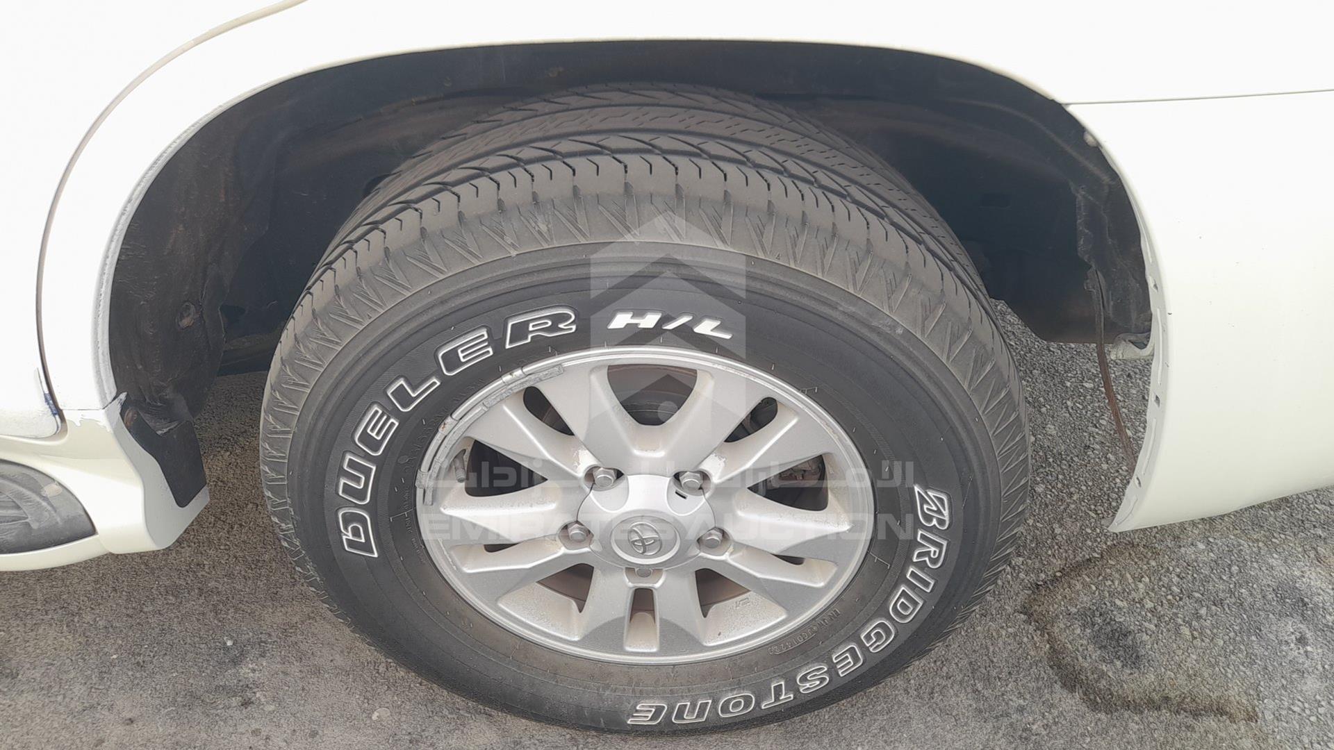 2011 TOYOTA LAND CRUISER VIN: JTMHU09J3B4042340
