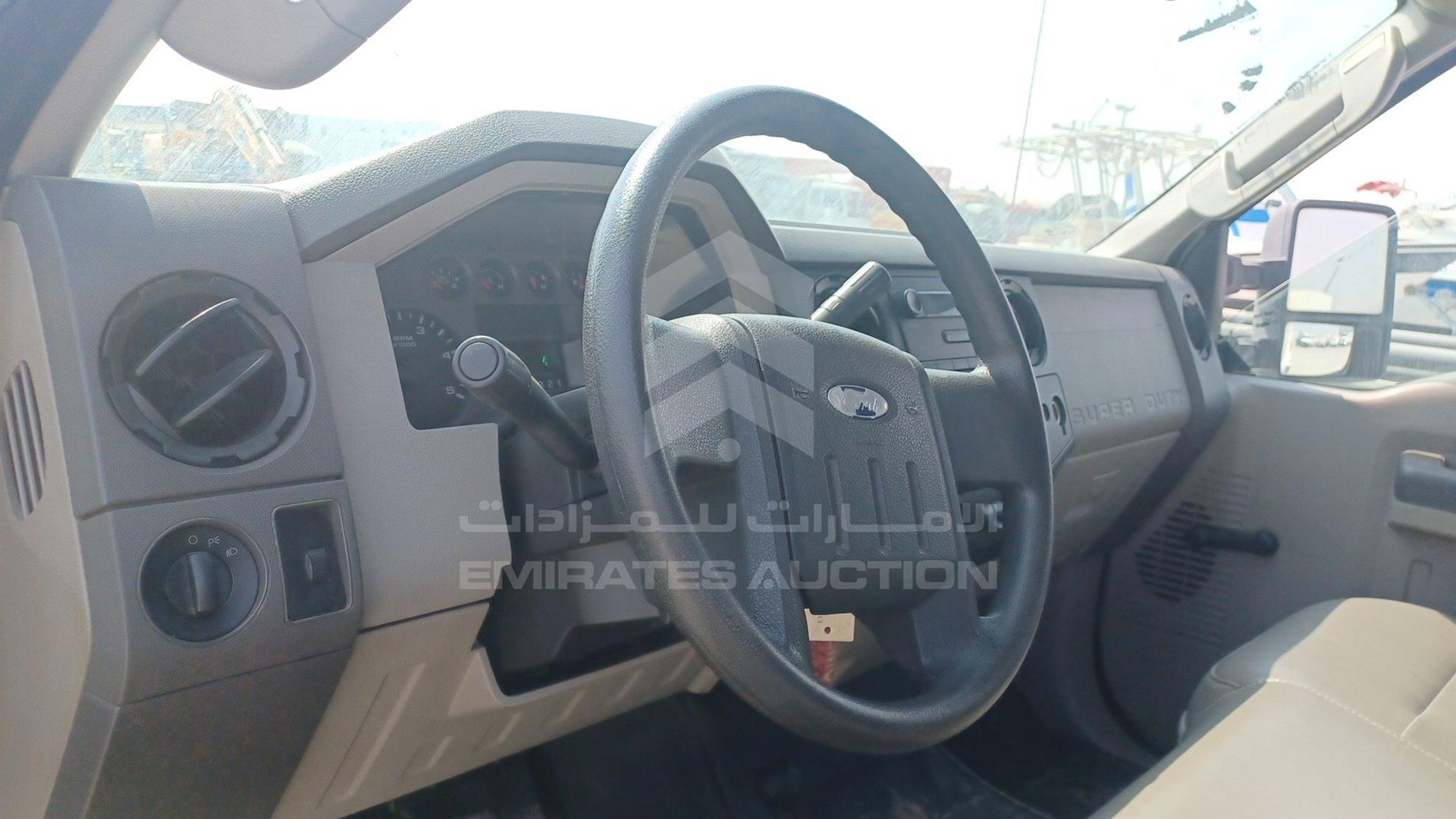 2008 FORD F 350 VIN: 1FDWF35R48EA80415