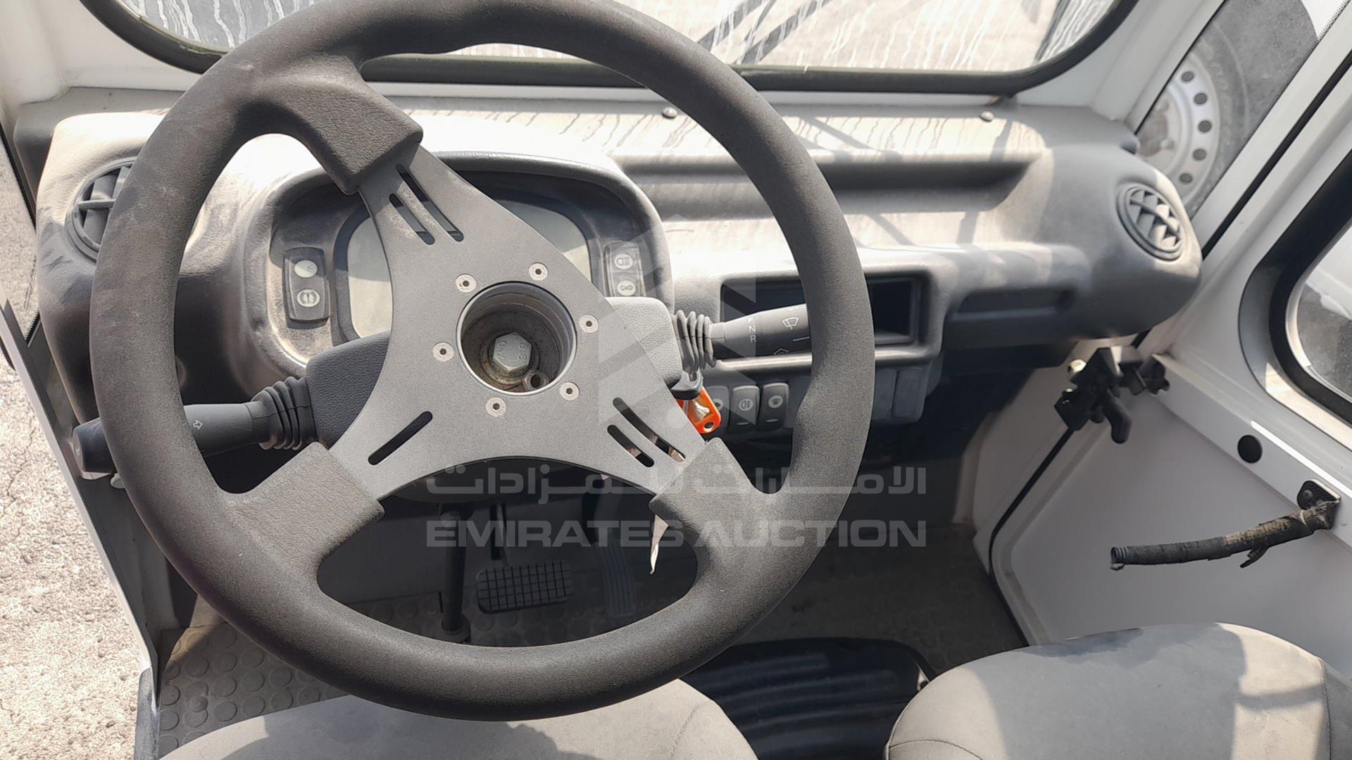 0 ELECTRIC VEHICLE --- VIN: VRWG3LBACC0000235