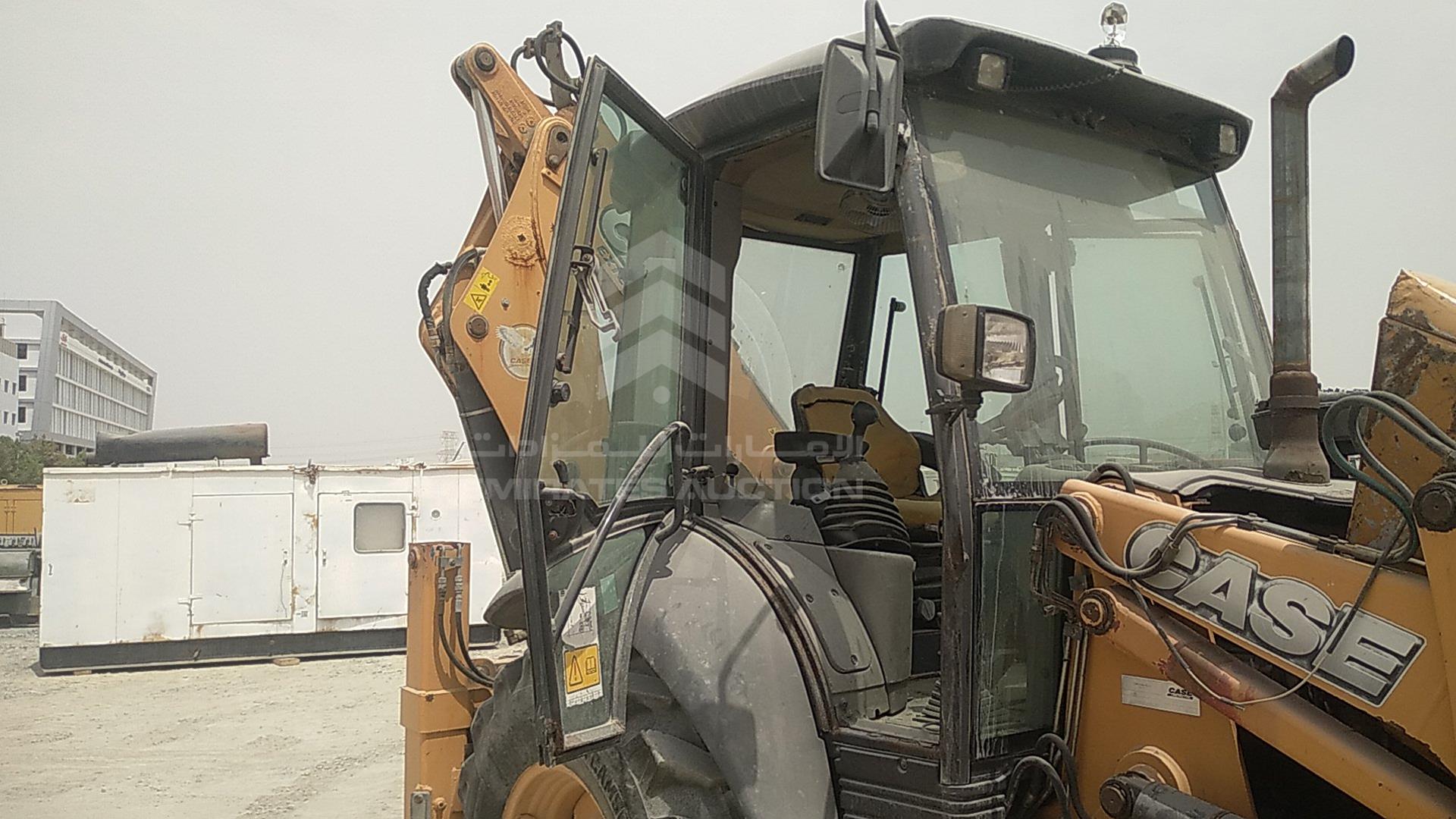 2013 CASE 580 T VIN: FNH0580TNCHH04147