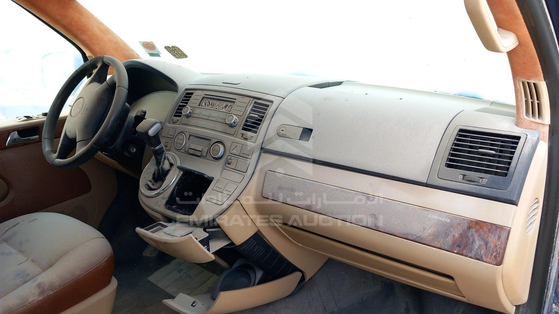 2007 VOLKSWAGEN MULTIVAN VIN: WV2LAF7H77H088177