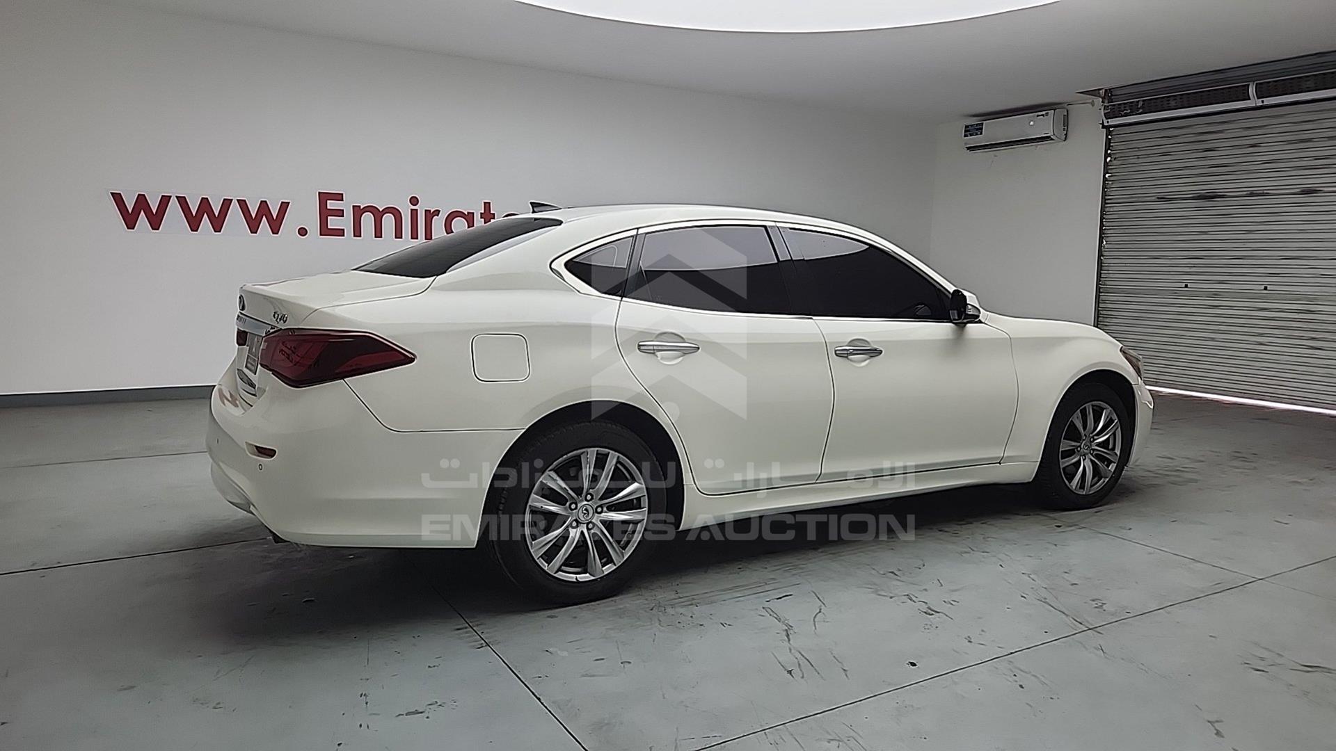 2017 INFINITI Q70 VIN: JNKBY1AP9HM340009