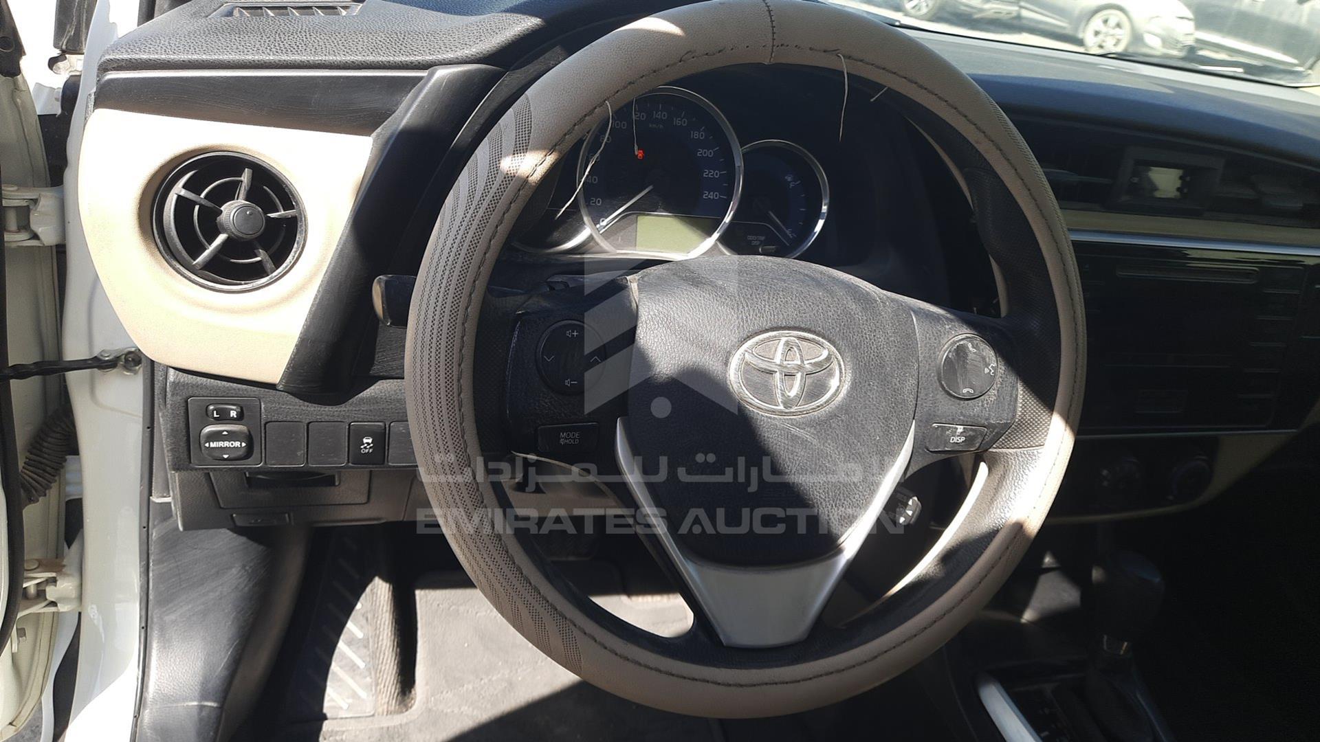 2019 TOYOTA COROLLA VIN: RKLBB9HE3K5231023
