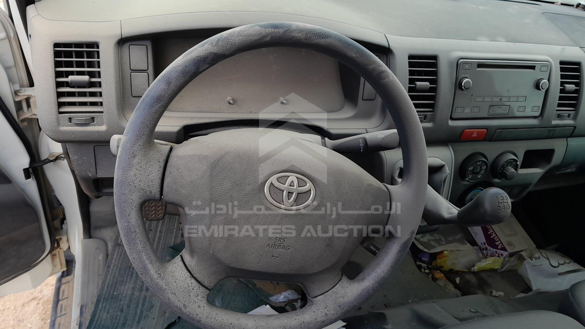 2015 TOYOTA HIACE VIN: JTFHX02P1F0099355