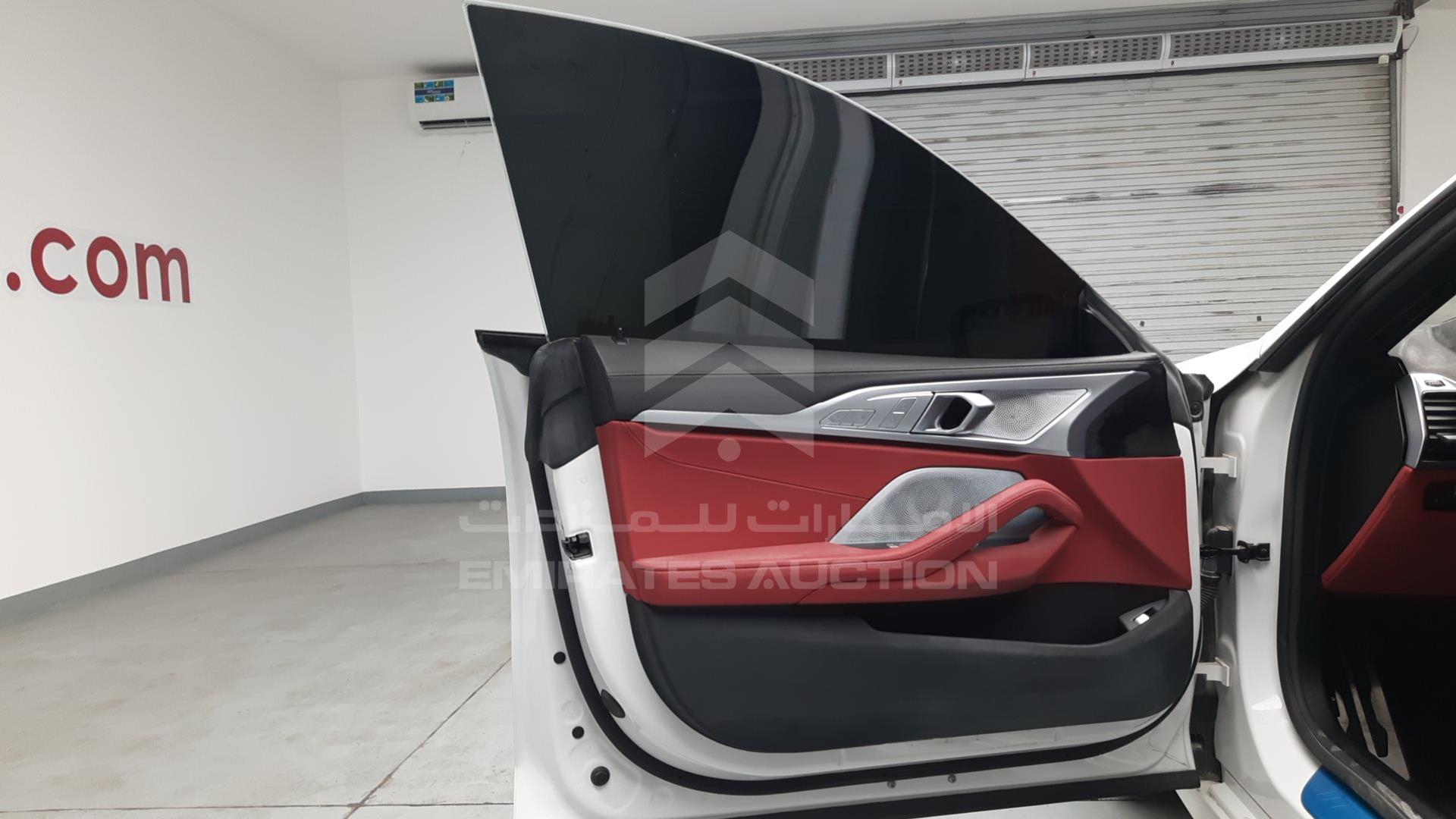 2020 BMW 840 VIN: WBAGV2A04LCE07560