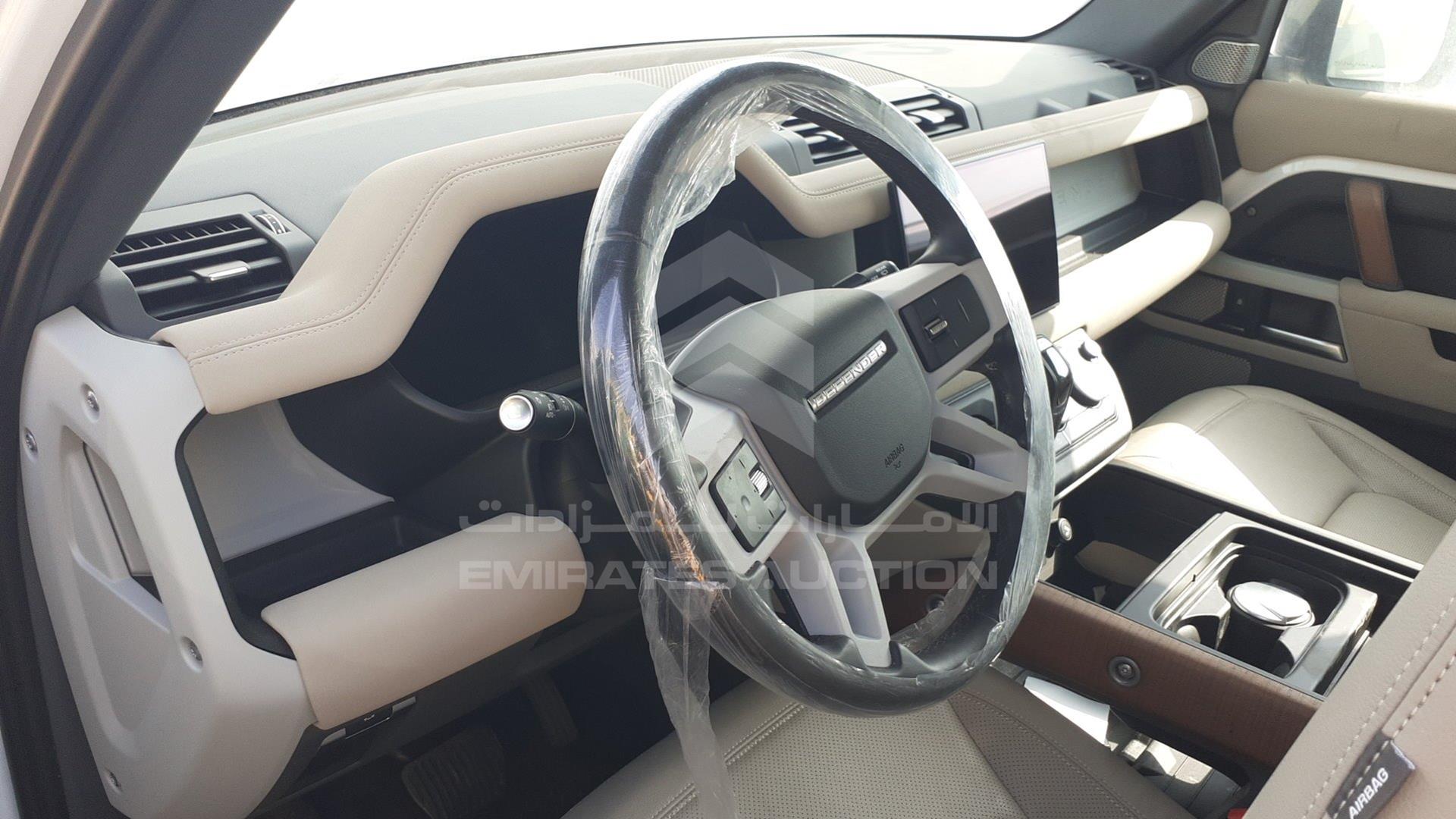 2023 LAND ROVER DEFENDER VIN: SALEA8BU5P2178107